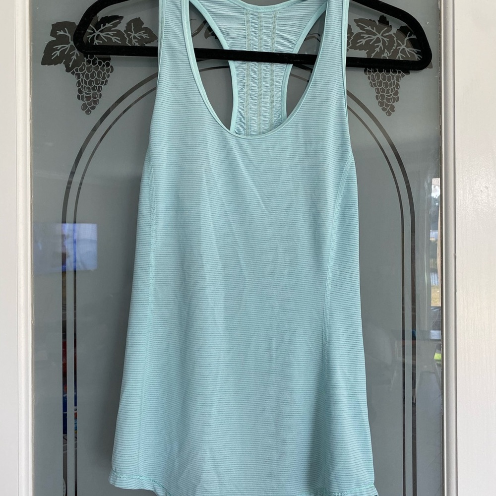 Lululemon tank